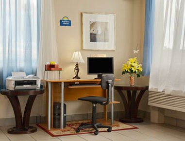 Days Inn By Wyndham סאות'ינגטון מראה חיצוני תמונה