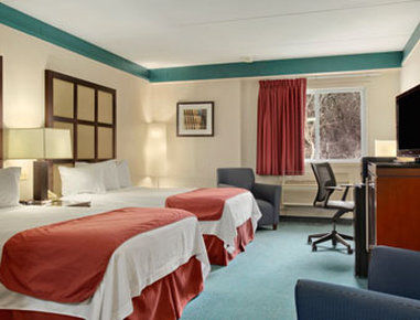 Days Inn By Wyndham סאות'ינגטון מראה חיצוני תמונה